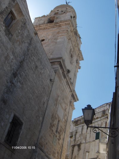 Il campanile della  cattedrale di Vieste